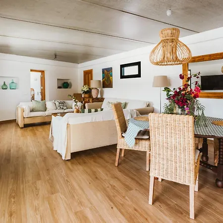 Villa Encantadora Villa En El Corazon De Lanzarote Masdache