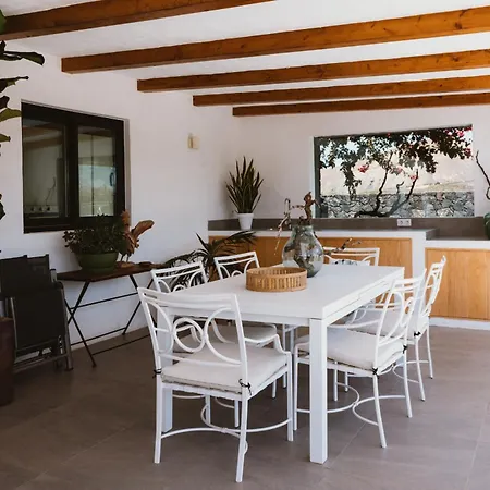 Encantadora Villa En El Corazon De Lanzarote Villa