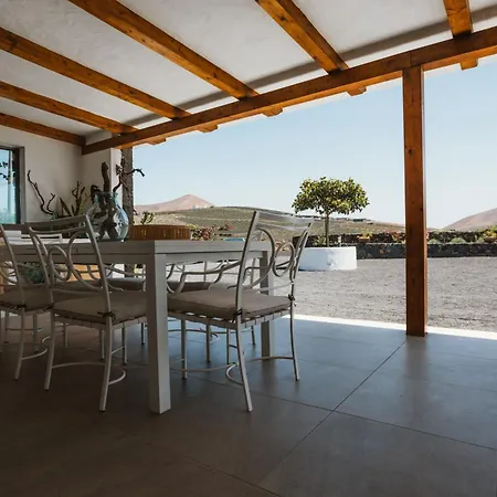 Encantadora En El Corazon De Lanzarote Villa